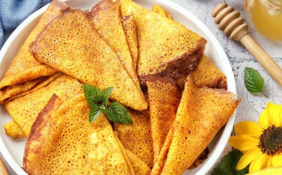 Нежные тыквенные блины на молоке: простой завтрак с ароматной жемчужной структурой