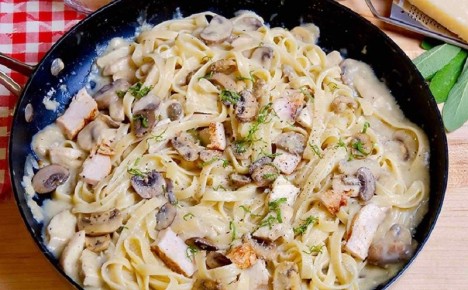 Паста Альфредо с курицей и грибами: искусство создания вкусовой симфонии