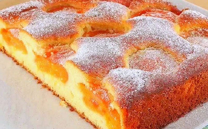 Шарлотка с абрикосами: создаем летний пирог с ярким вкусом