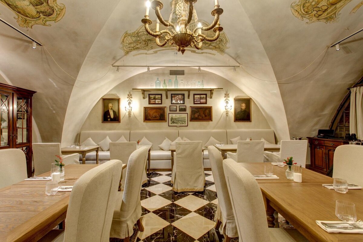 Кулинарный рай на Васильевском: открытие ресторана «Таможня»