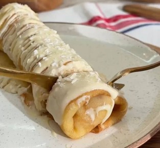 Кокосовые блинчики «Рафаэлло»: весенние лакомства за 10 минут