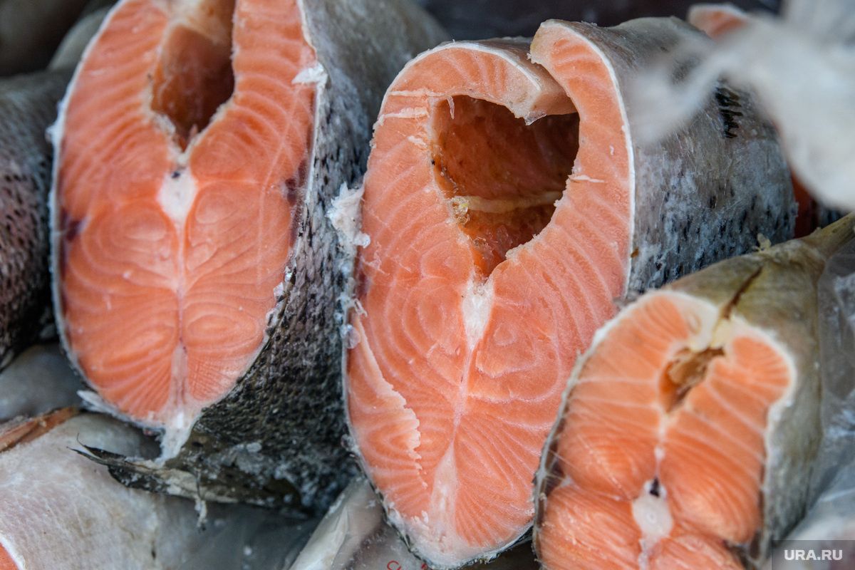 Оптовые цены на лосося снижаются, а розница остается без изменений