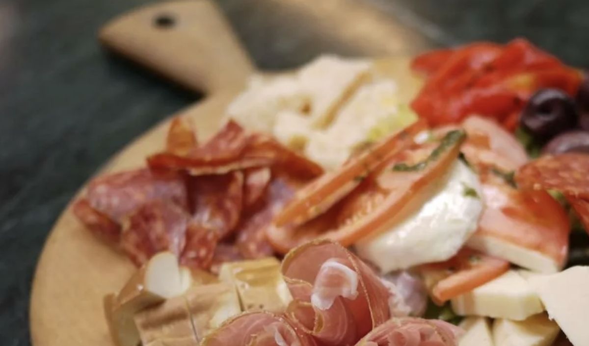 Ветчина: простые рецепты и правильное хранение