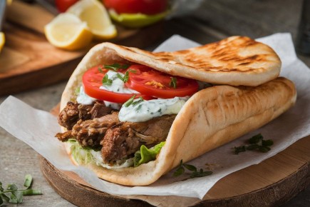 Шаурма: от уличной еды до гастрономического шедевра