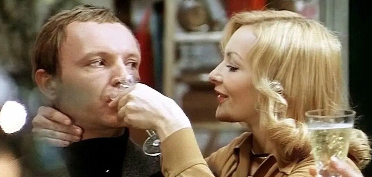 Как советское кино сделало шампанское символом Нового года