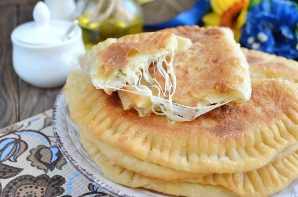 Как приготовить кутабы с сыром и зеленью: простой рецепт