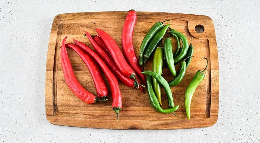 Как закатать острый перец на зиму без стерилизации: простой и вкусный рецепт