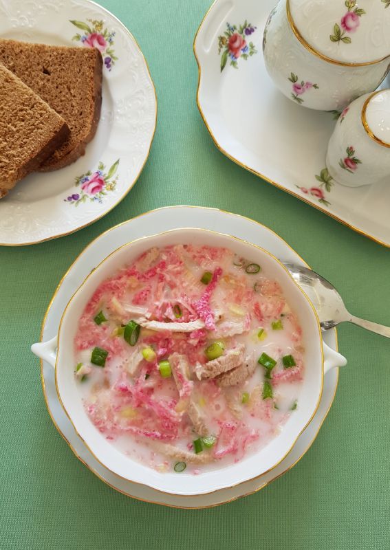 Незабываемая розовая окрошка