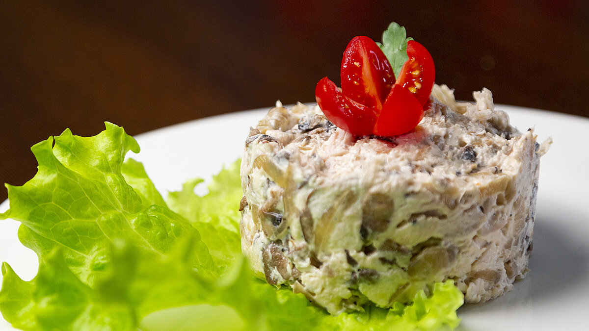 Салат 'Дубок': простота и вкус для вашей семьи