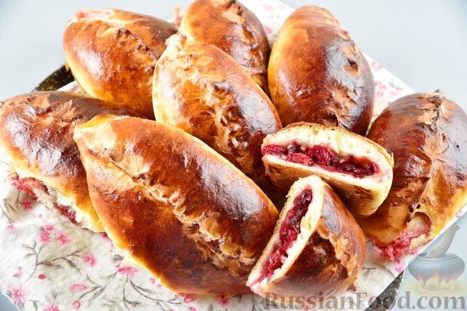 Вкусные рецепты с вишней, которые напомнят о бабушкиных ароматах