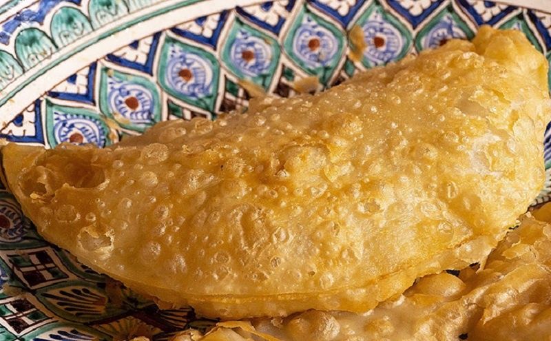 Несравненно вкусные марокканские чебуреки: как приготовить идеальное тесто и начинку