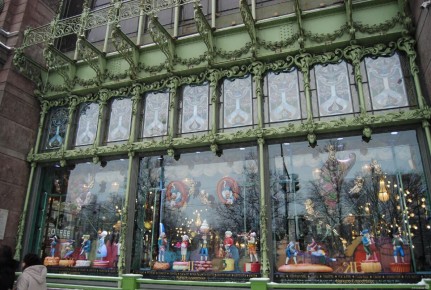 Сказочная кондитерская в Петербурге: встретиться с десертами, как в детских мечтах