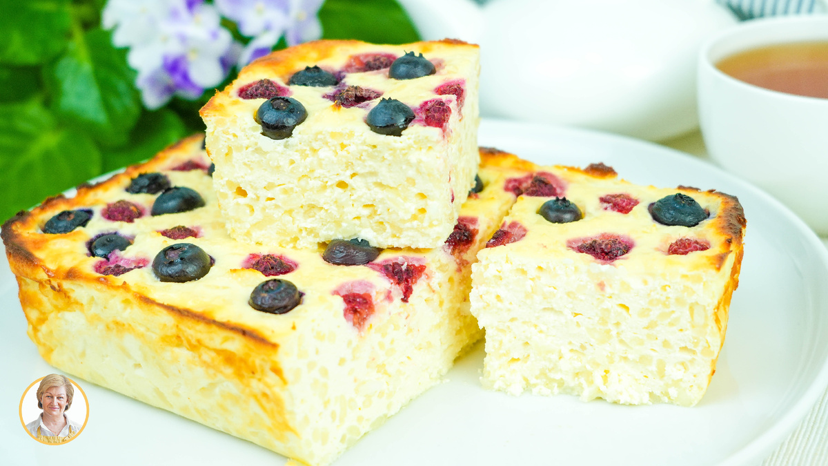 Восхитительная творожно-рисовая запеканка с ягодами: легко и вкусно