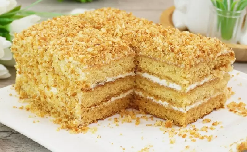 Как быстро и вкусно приготовить медовик за 15 минут: секреты без духовки