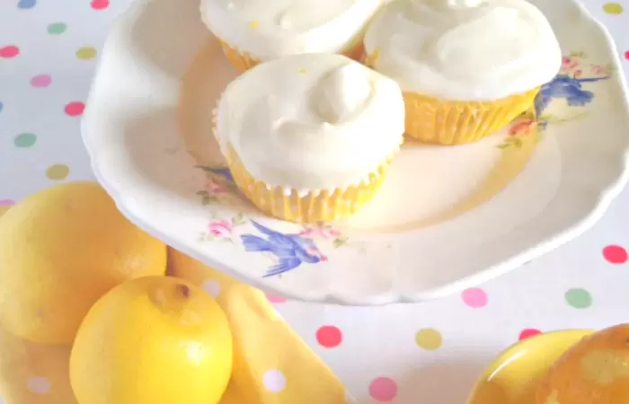 Лимонный шифон в капкейках: освежающий десерт для вашего стола